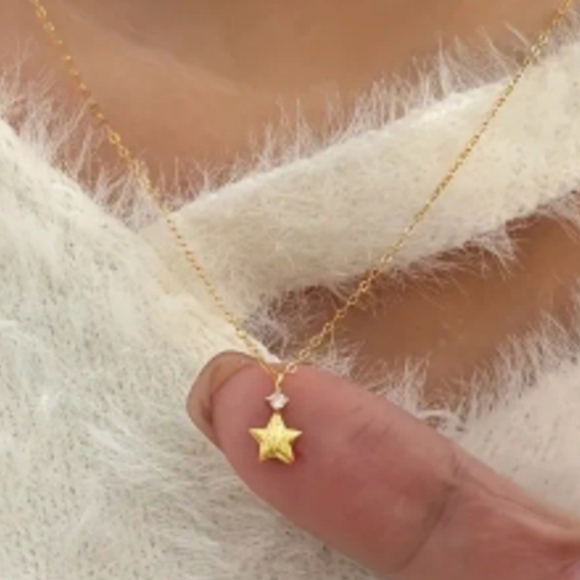 Anthropologie Jewelry - Anthropologie Gold Star Necklace